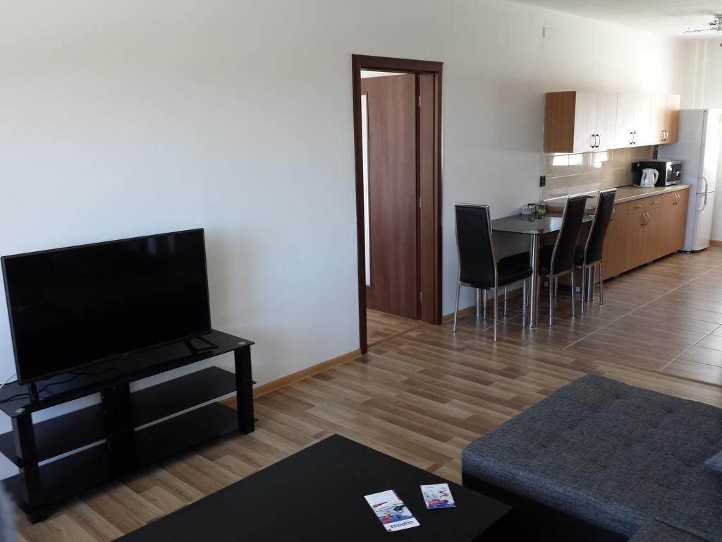 Apartmanovy Byt Pri Zubacke Strba Bagian luar foto