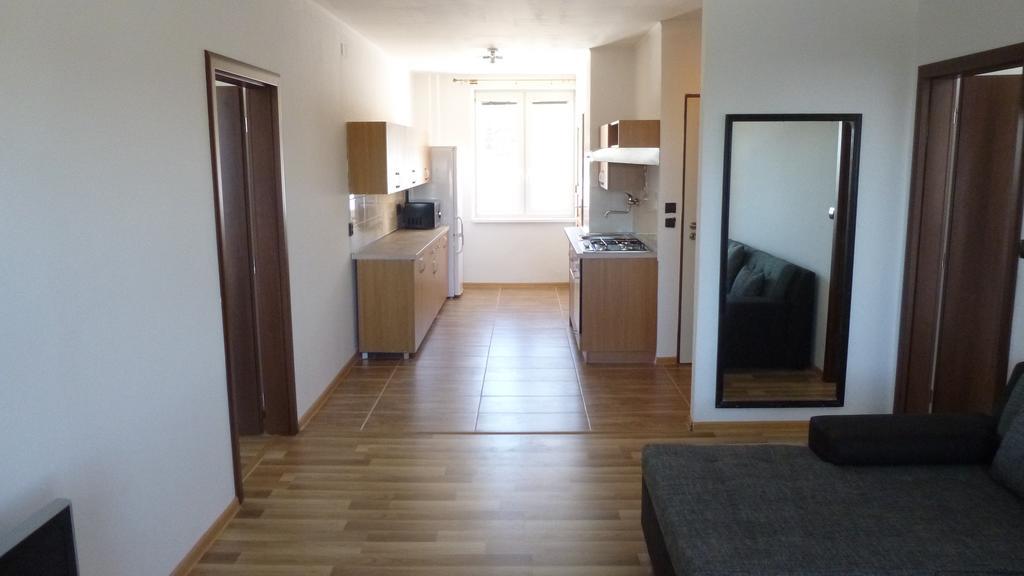 Apartmanovy Byt Pri Zubacke Strba Ruang foto